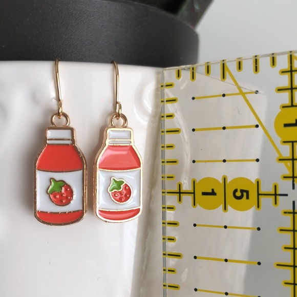 New Ketchup Strawberry Jam Dangling Handmade Earrings Catsup Picnic Fun Gifts - Picture 4 of 5